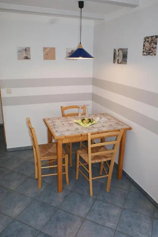 Ferienbungalow mit Terrasse & Parkplatz - ABC168