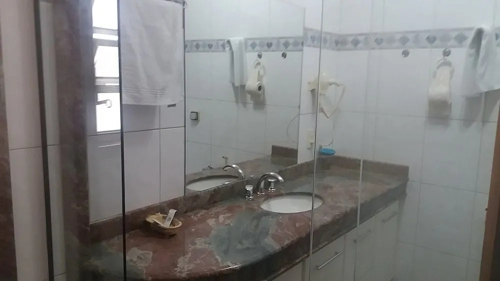 Abdon Flat Hotel