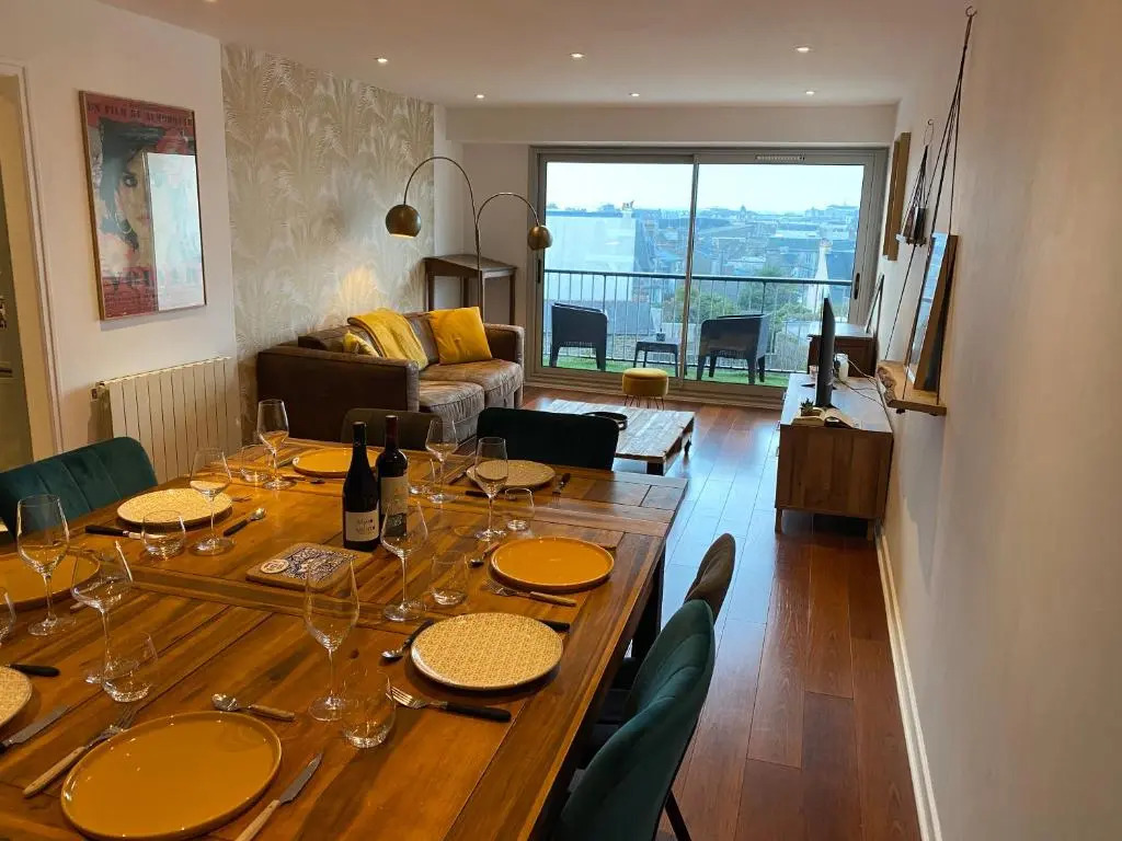 Appartement quartier calme. Proche Port et plages.