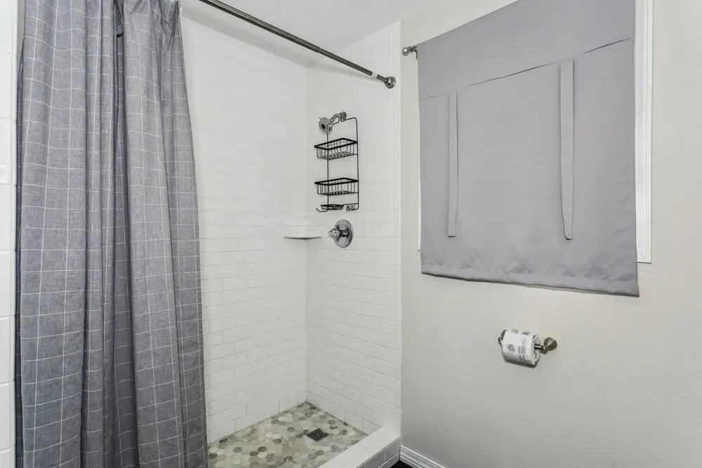 Best of Both Worlds pet Friendly in Pensacola