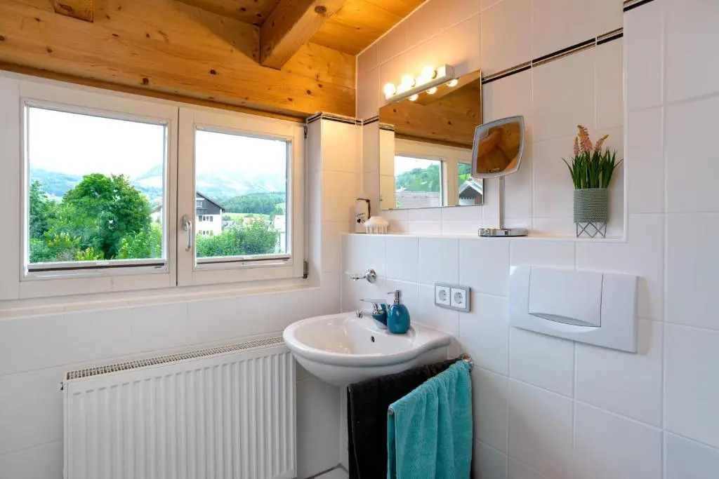 Berg Fux - Zwei Ferienhäuser mit je 5 und 6 Schlafzimmern mit eigener Dachterrasse - fantastischem Bergblick - Weber Gas Grill