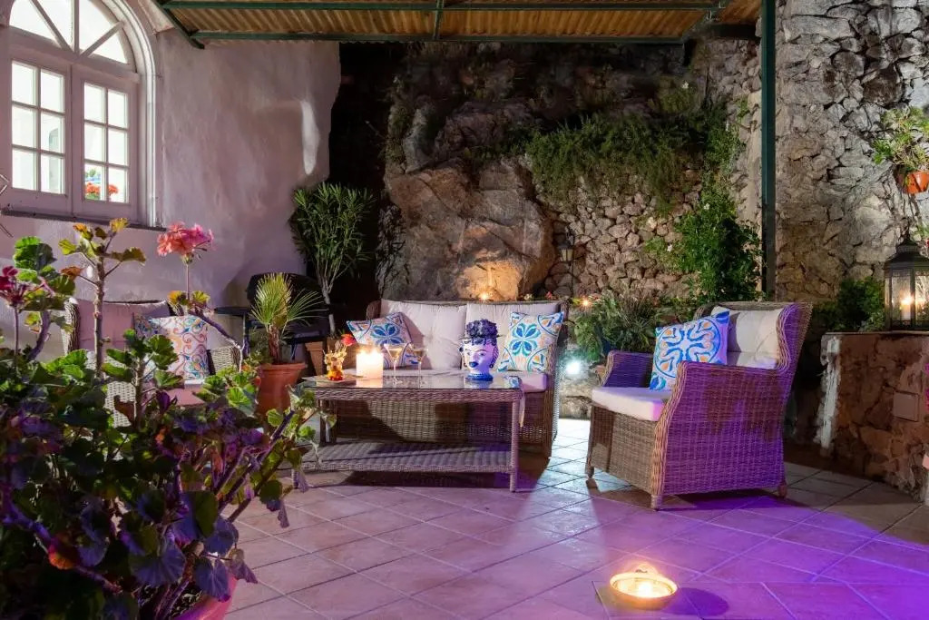 Villa Poesia - Cozy Accommodation Experience