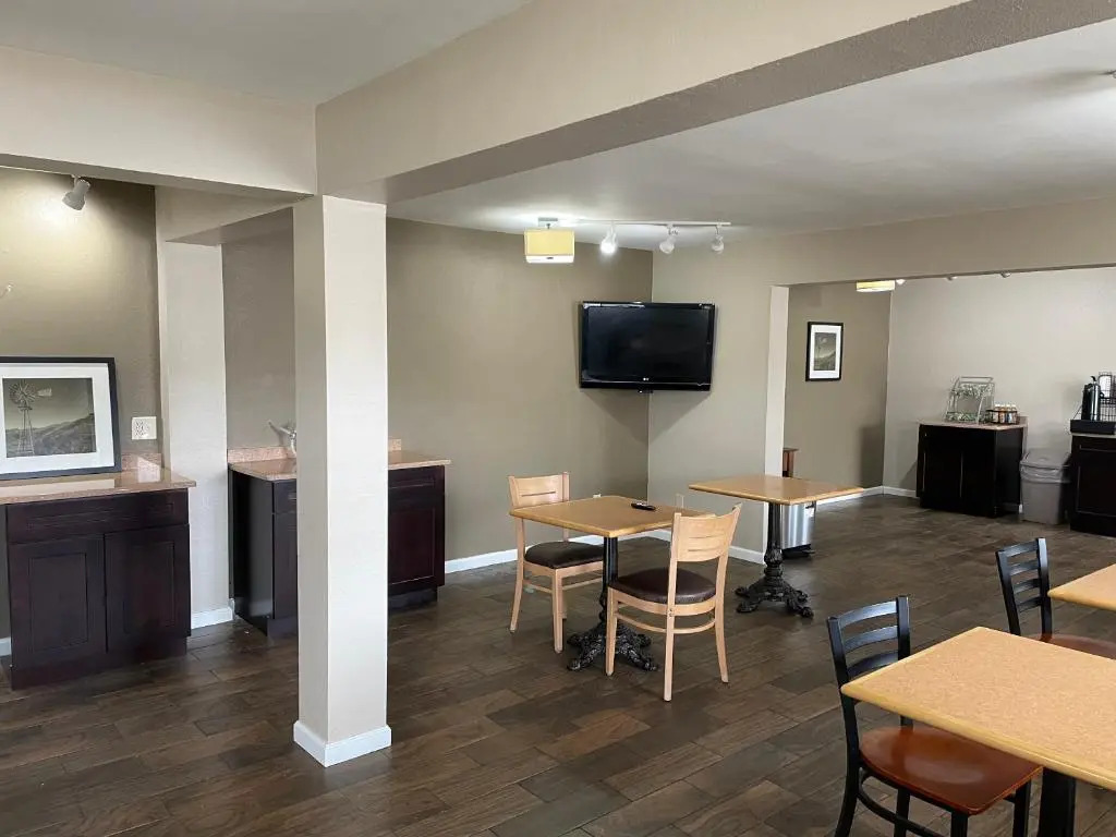 Red Lion Inn & Suites Junction City