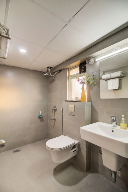 Housemate Hotels
