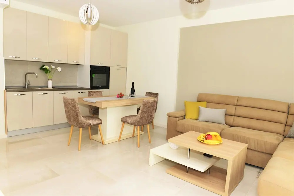 Ralux apartman Tivat