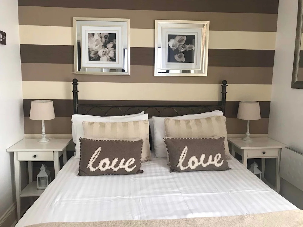 No11b Boutique Rooms