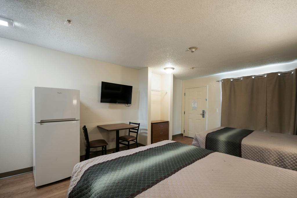 HomeTowne Studios by Red Roof Seattle - Kent/Des Moines