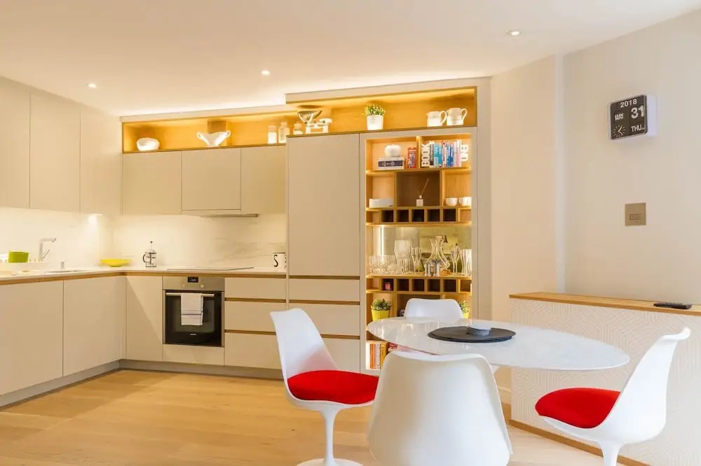 2 Bed, 2 bath flat in Covent Garden