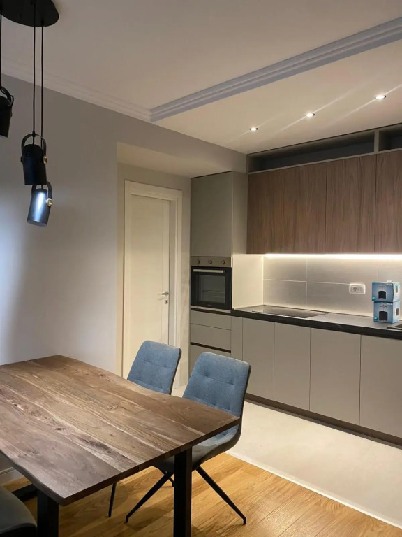 Central Point apartment