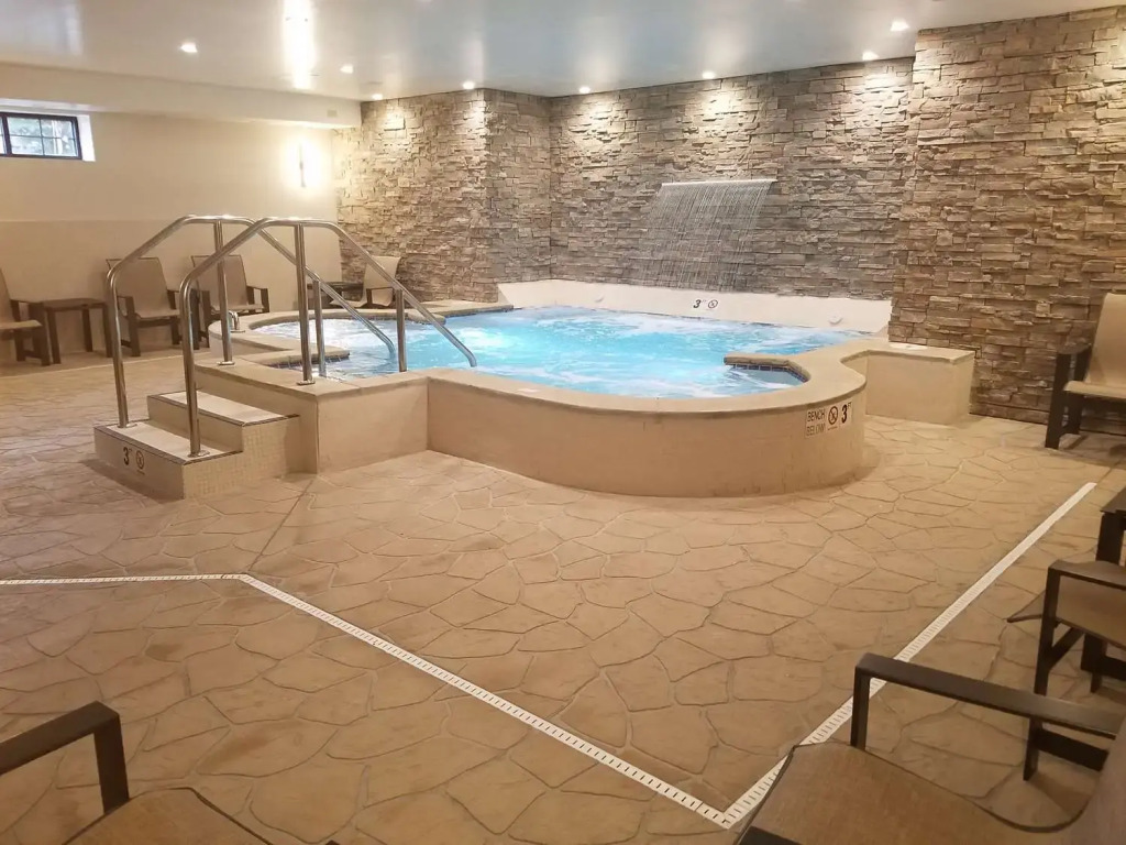 Best Western Plus Superior Inn & Suites