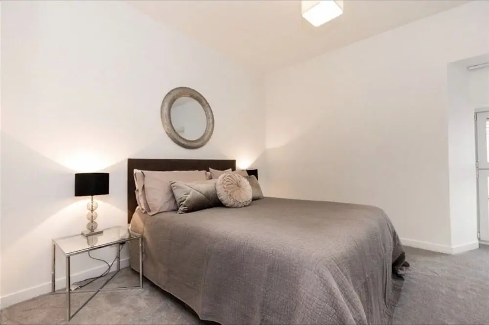 Heart Of Aberdeen City Centre 3 Bedrooms Apartment