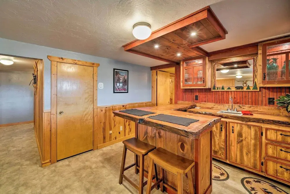 Secluded Retreat w/ Wood Stove, 11 Mi to Bozeman!