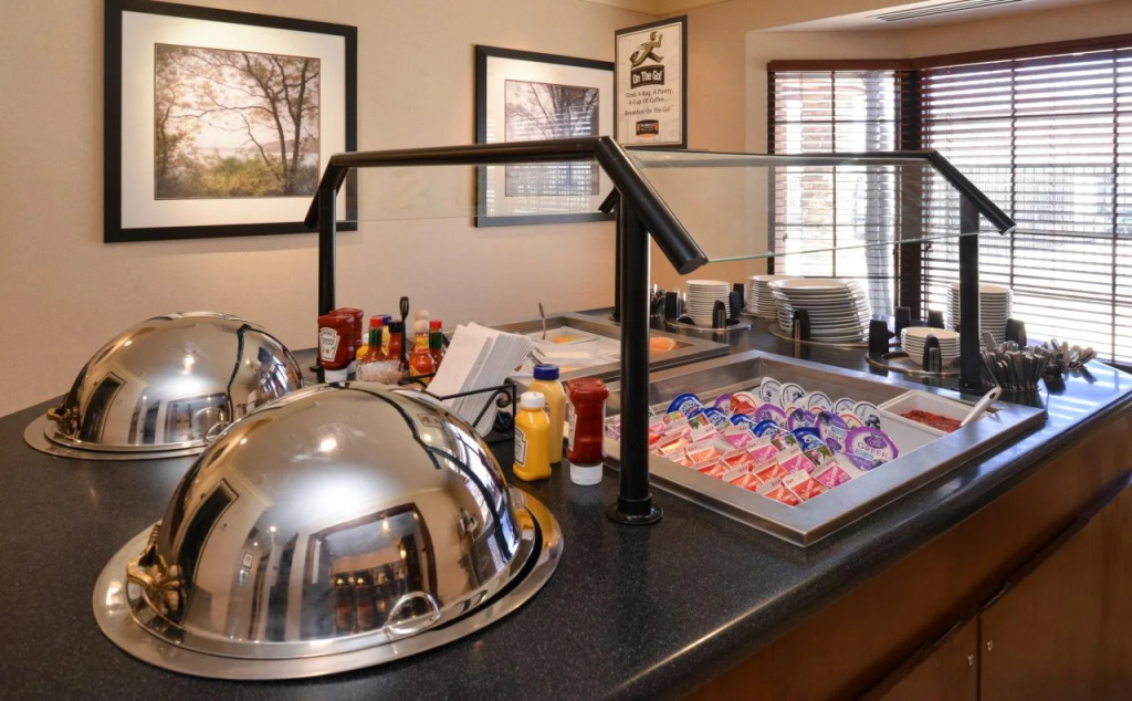 Staybridge Suites Indianapolis-Airport by IHG
