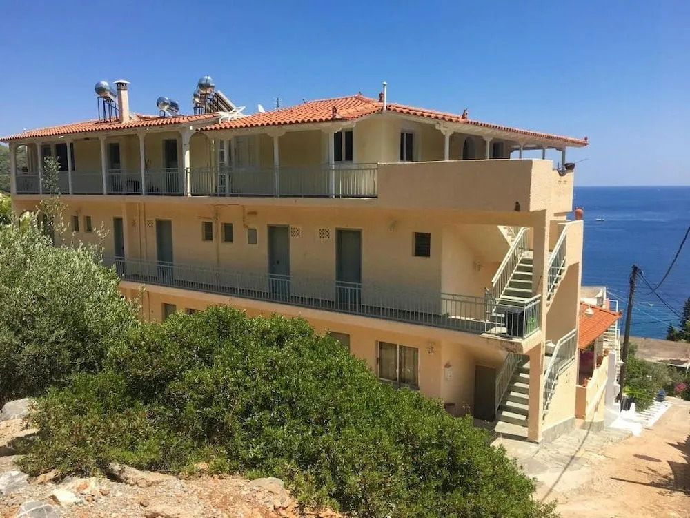 Fedra Apartments