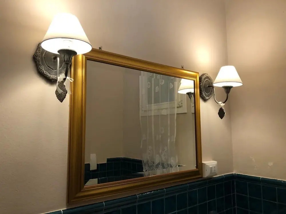 CERNAIA ROOM