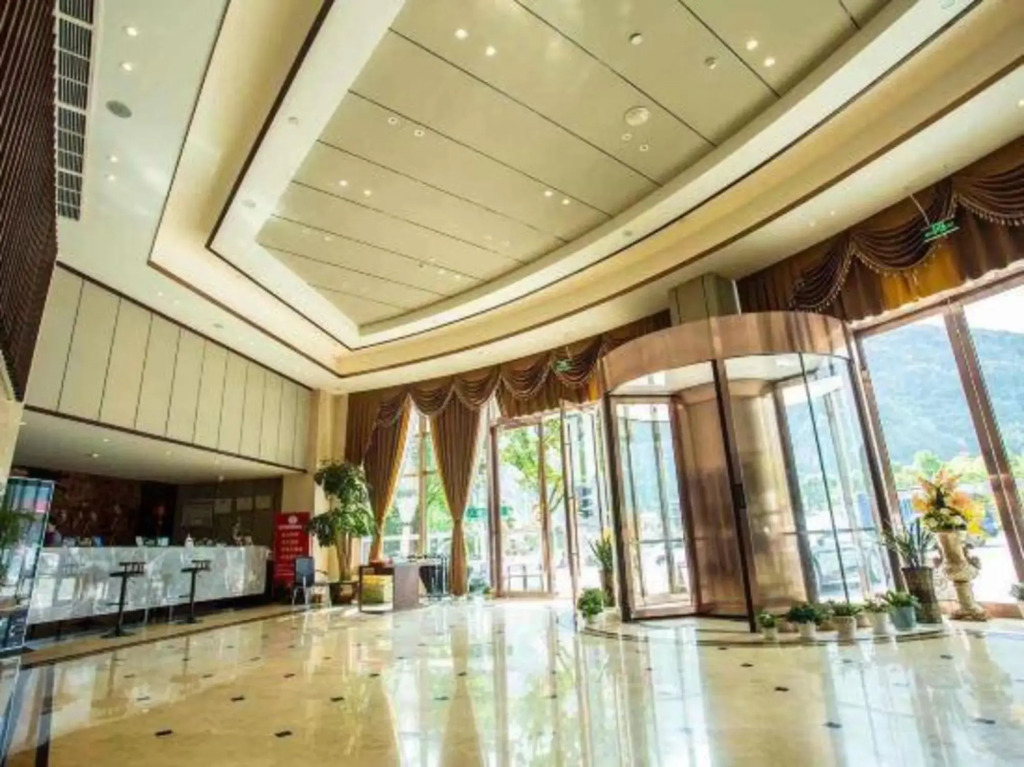 Phoenix International Hotel