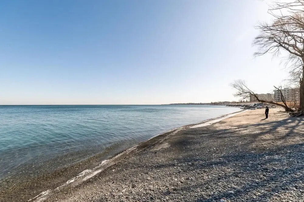 4BR 3BA Townhouse on Lake Ontario Free Parking Gym 4