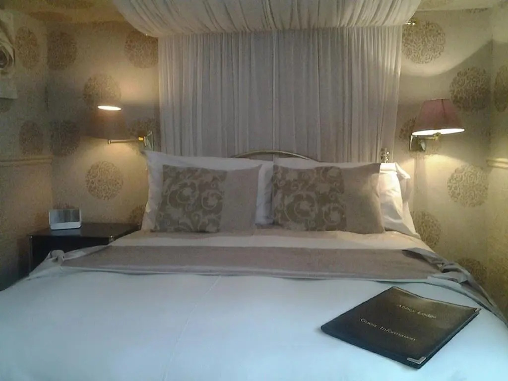 OYO Abbey Lodge Hotel