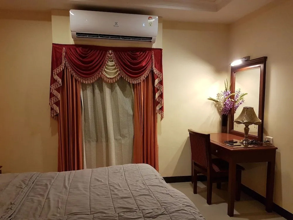 Hotel Subhalakshmi Palace