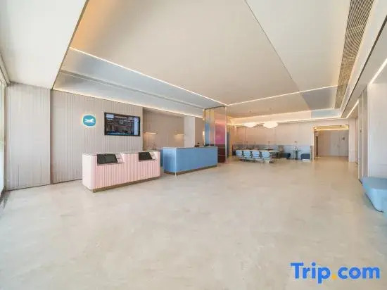 HanTing Hotel (Macheng North Station Jintong Avenue)