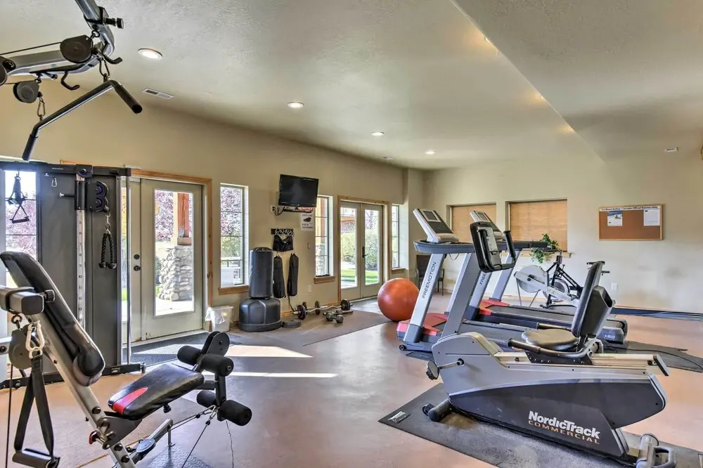 Eden Townhome w/ Mtn View + Shuttle to Powder Mtn!
