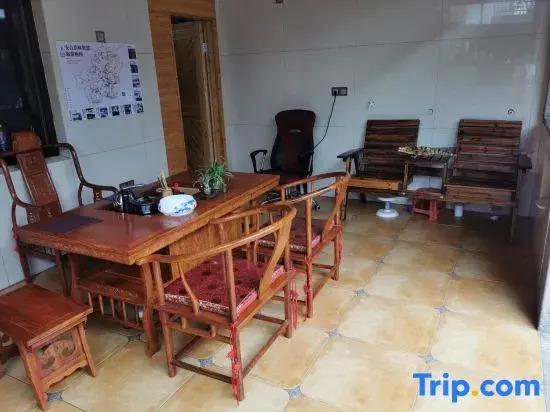 Jingyuge Homestay