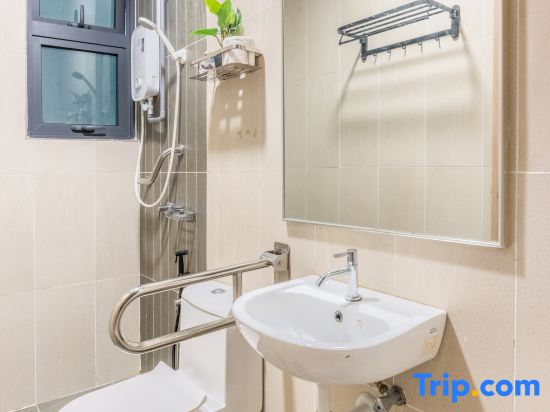 Lovely & Cost Designer 3 Bedroom Condo with KLCC view