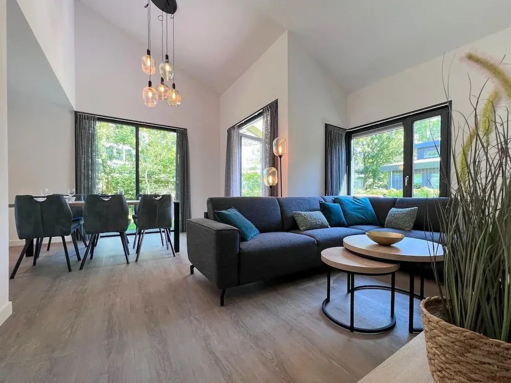Eco-friendly Villa With Terrace and Garden