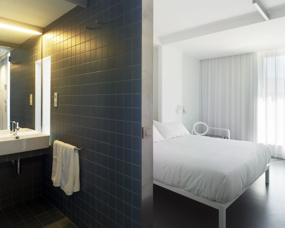 Moure Hotel