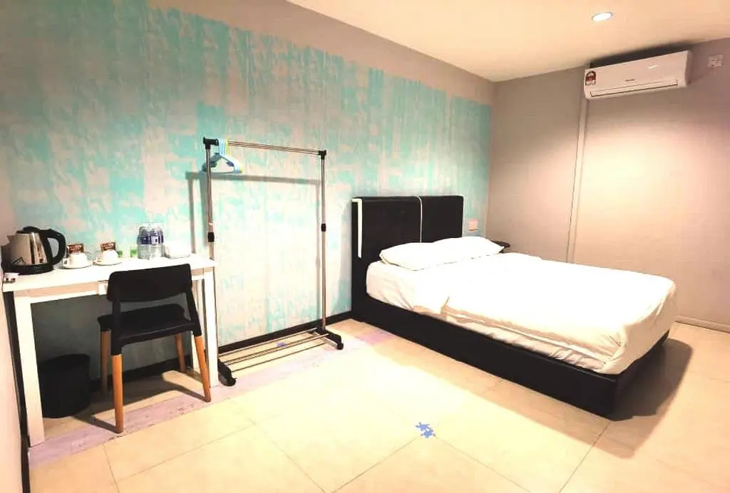 OYO HOME 90667 Chen Room Bs
