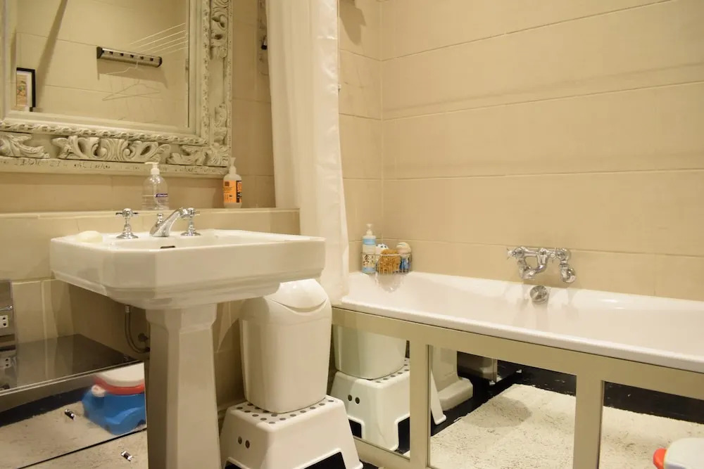 3 Bedroom Apartment in Kensington