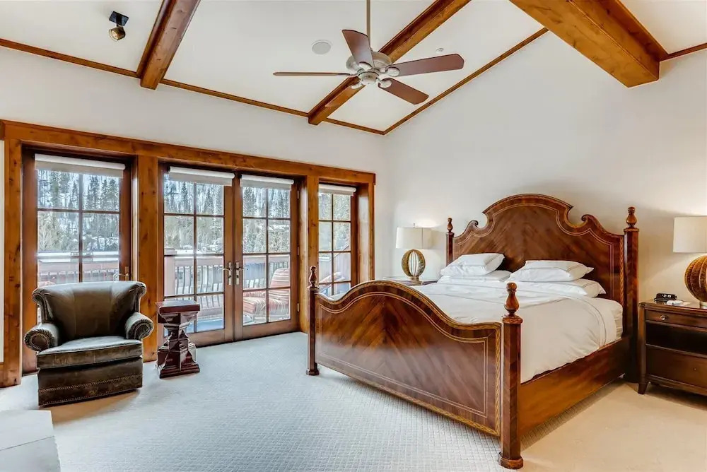 1-#42 4BD One Willow Bridge Road
