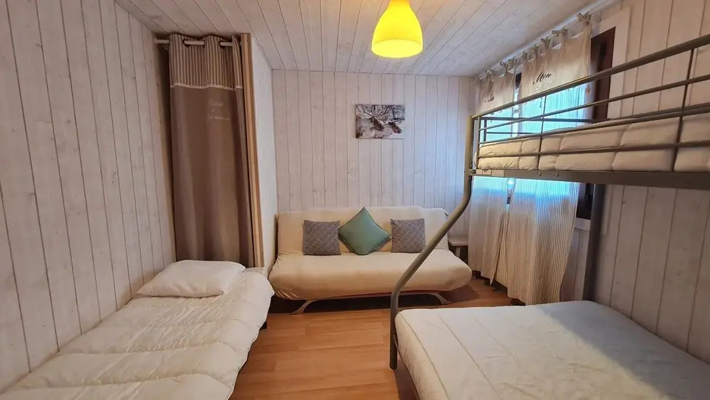 Family Apartment Near the Slopes