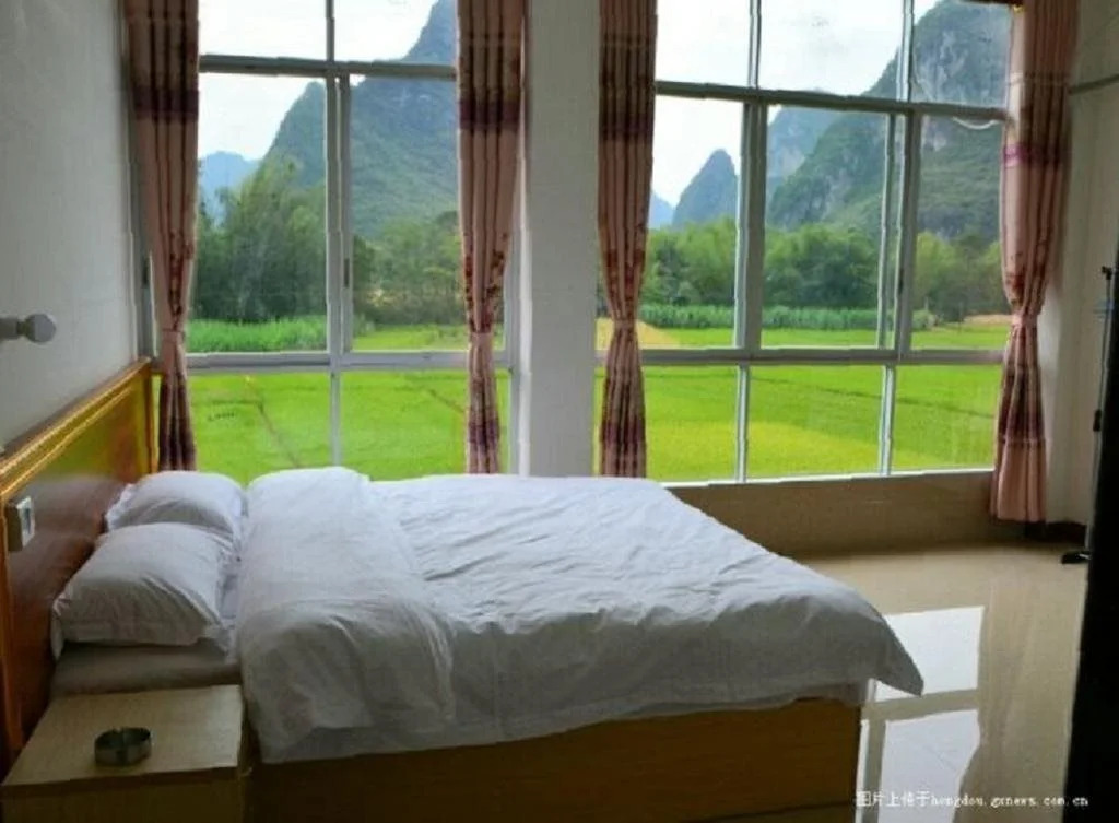 MingShi Red Bean Restaurant HomeStay