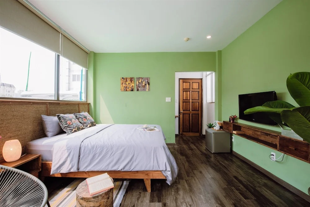 HoLo Bui Vien Saigon Serviced HomeStay