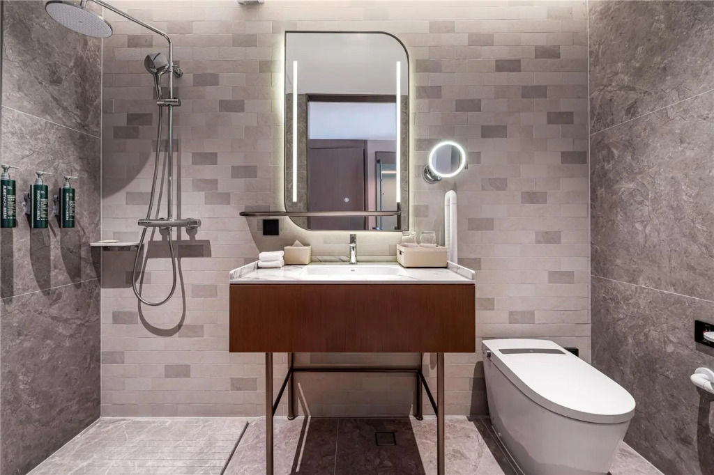 Hilton Garden Inn Xinyang East Railway Station