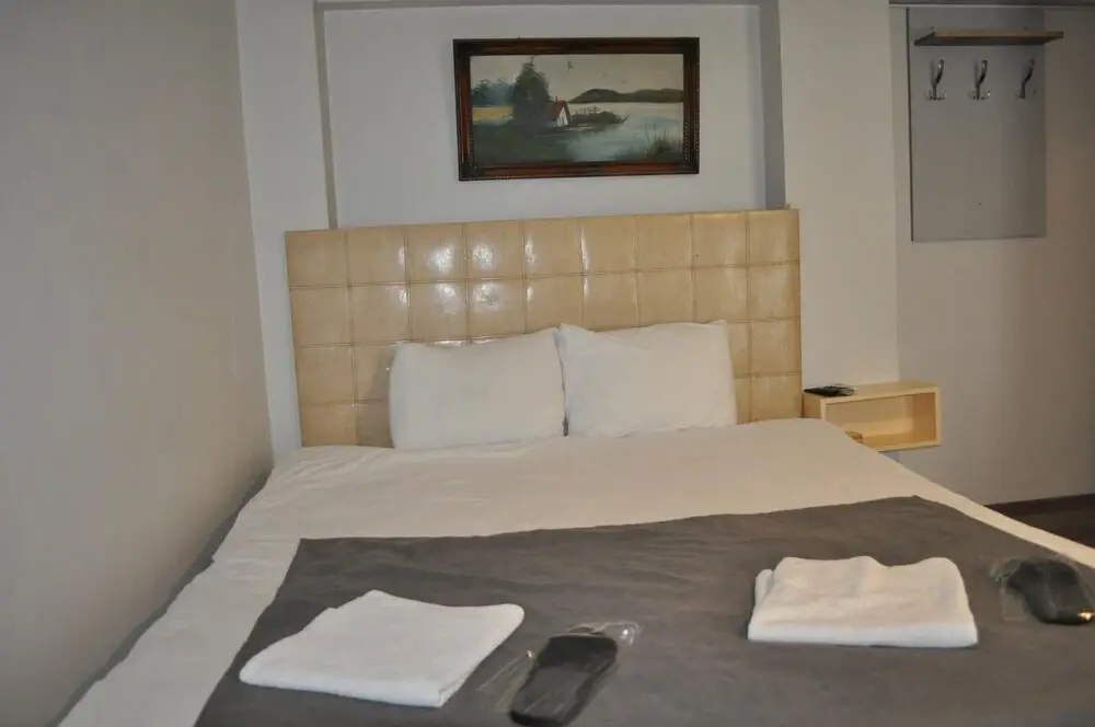 Esinti Otel