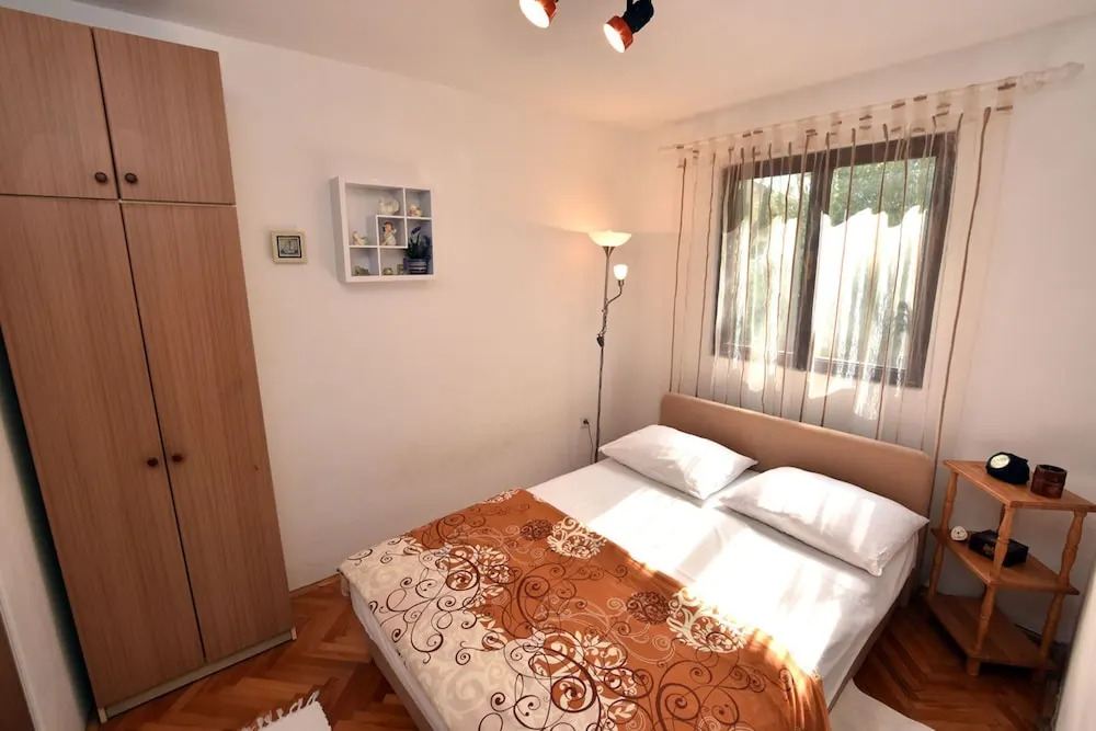 Apartment Elena