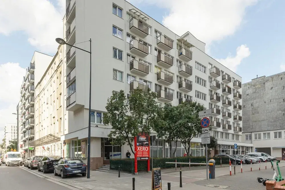 City Center Chmielna 100