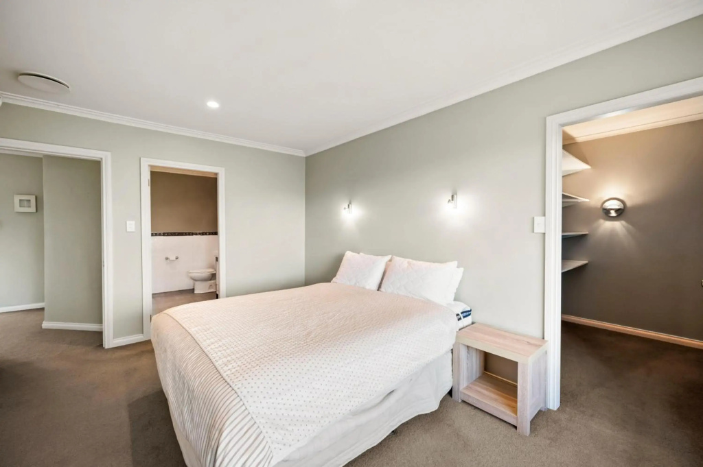 Taupo Escape - Rainbow Point Holiday Home