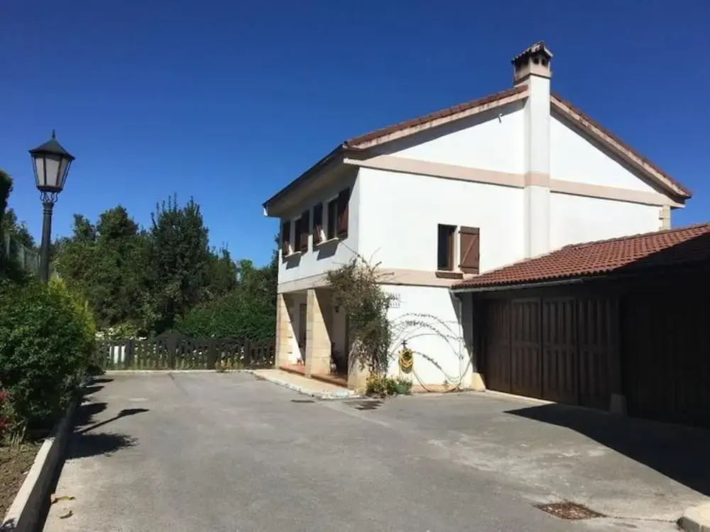 House with 3 Bedrooms in San Vicente de la Barquera, with Wonderful Sea View And Furnished Terrace