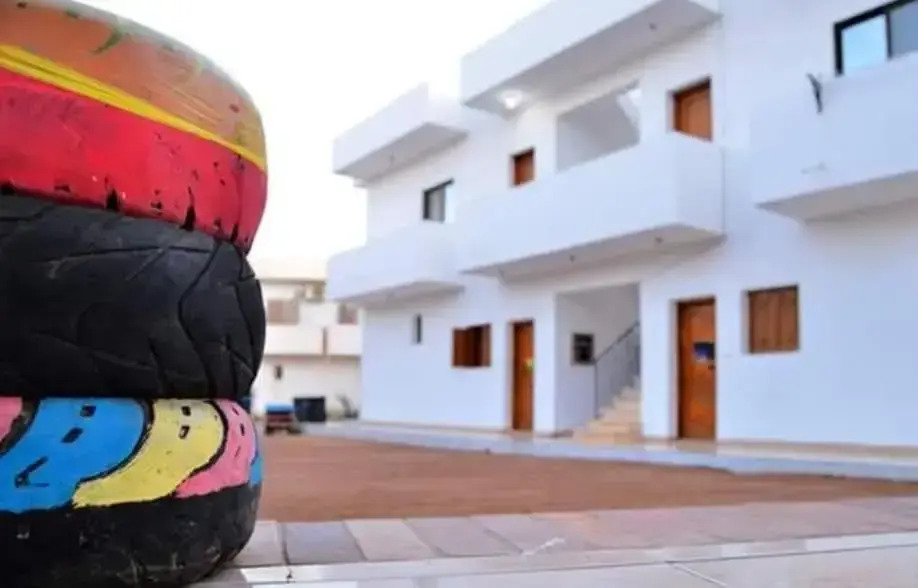 A5ena House