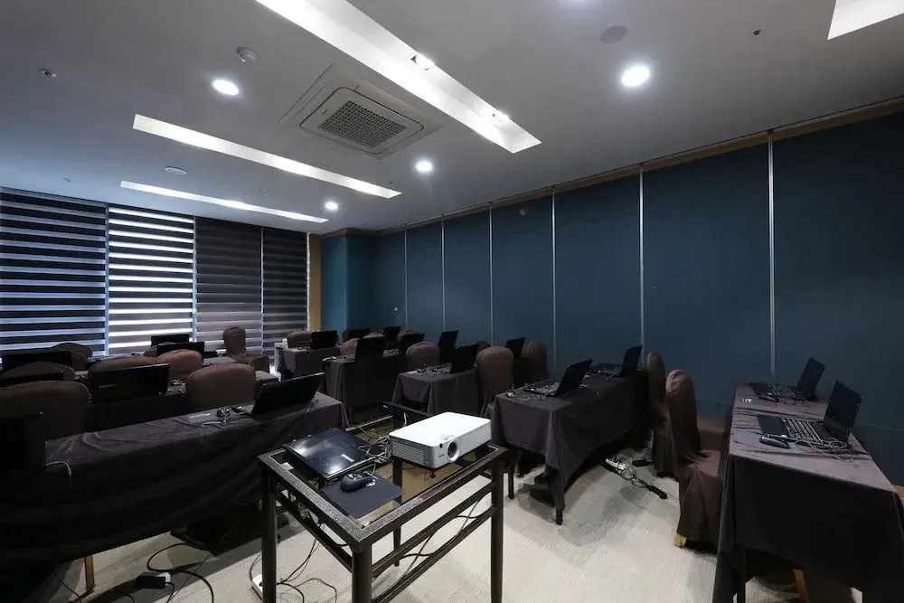 Osong H Hotel Sejong City