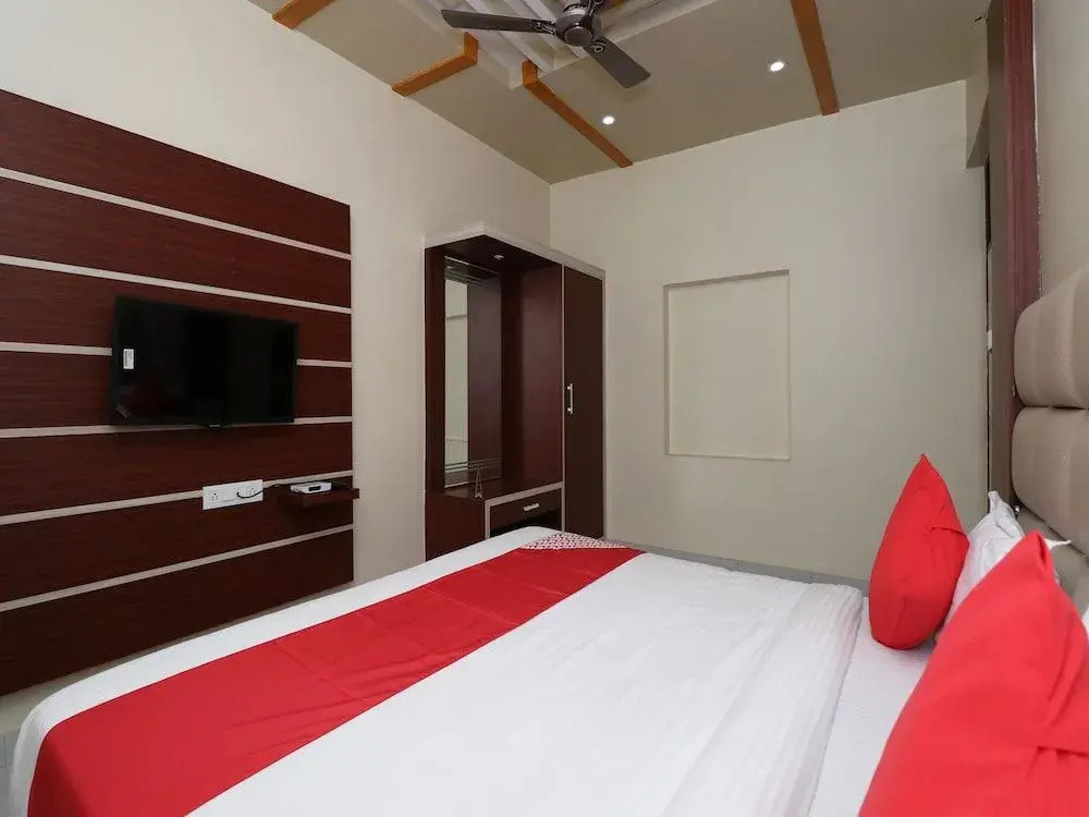 Capital O 30380 Kiaara Stay