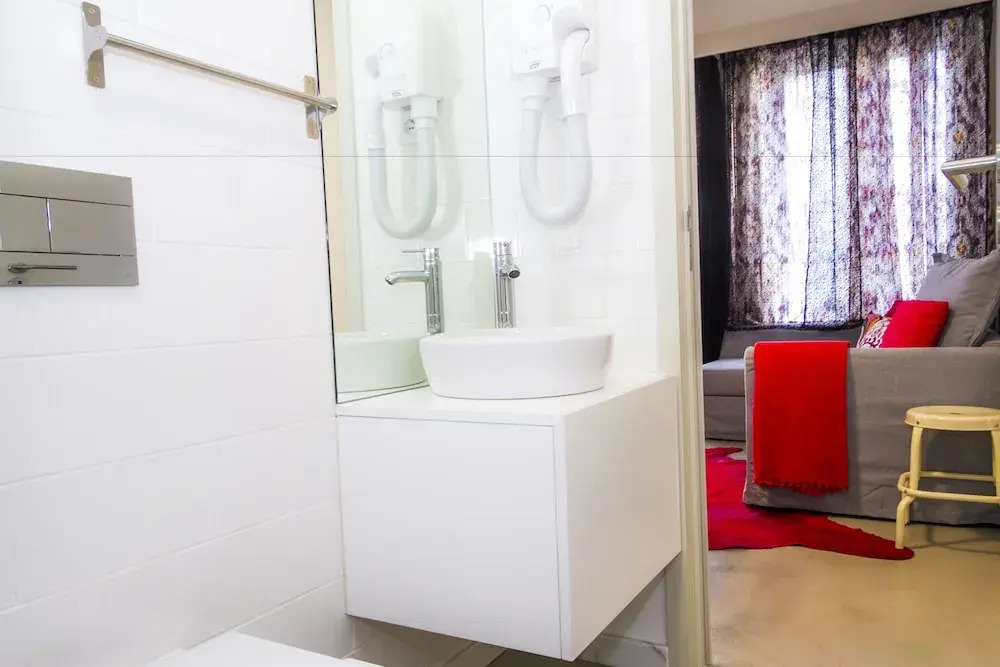 Liiiving in Porto - Bolhão Garden Apartment