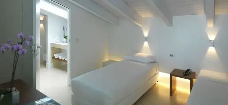 C-Rooms