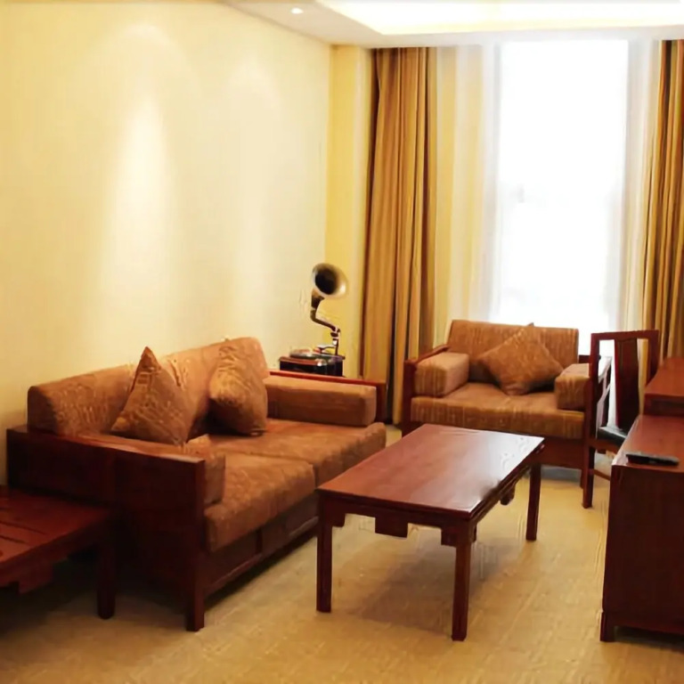Jiangnanchun Hot Spring Resort Hotel
