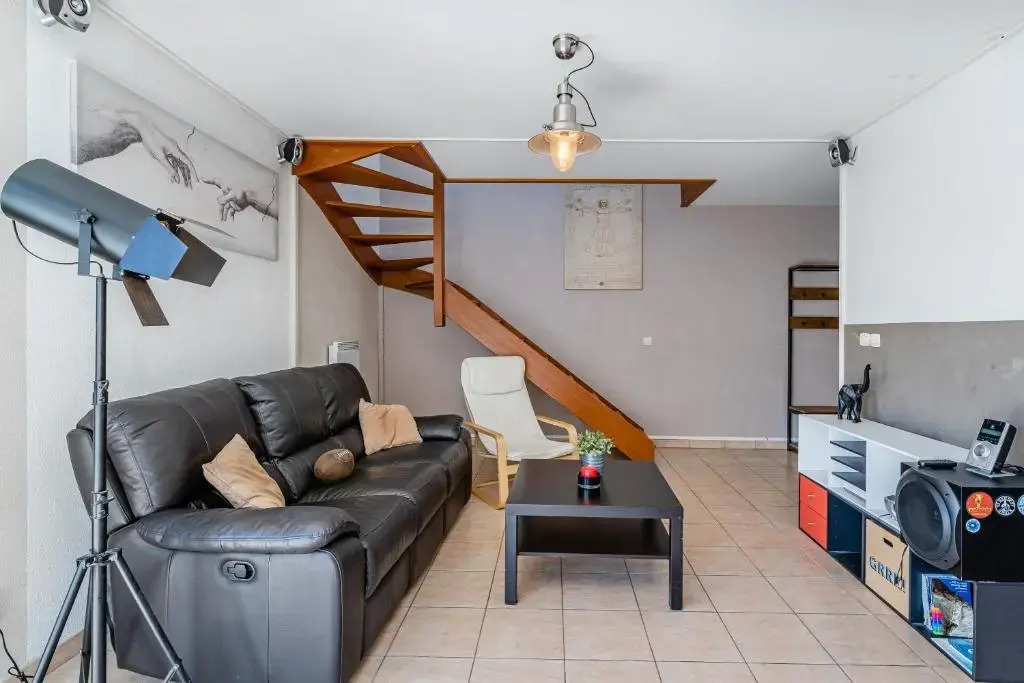 La Joliette; Duplex 2 chambres, PARKING INCLUS+ Terrasse+ ascenseur