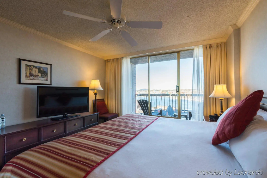 Harbour Towers Hotel & Suites