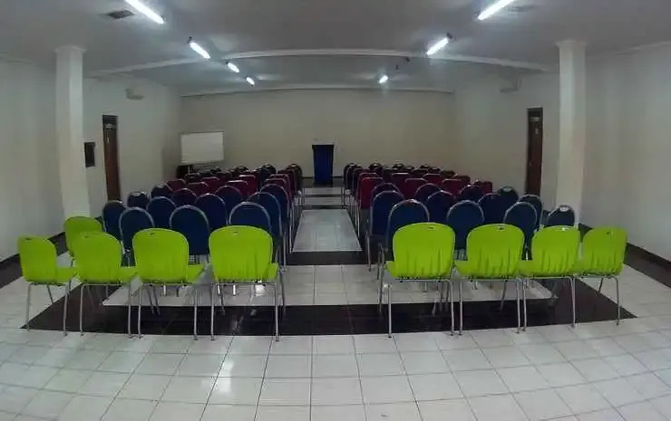 Hotel Srondol Indah